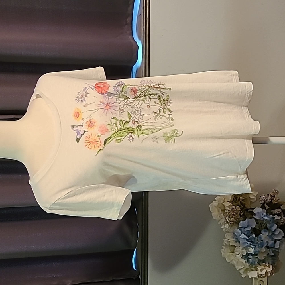 Style & Co Springtime Floral Shirt - Medium